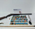 PSP: Buscas domiciliárias em Elvas culminam com a detenção de dois indivíduos e com a apreensão de diversas armas e munições