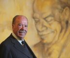 MEDALHA DE HONRA DA CIDADE ENTREGUE AO COMENDADOR RUI NABEIRO