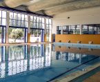 Câmara Municipal de Arronches informa que a Piscina Municipal Miguel Lagarto se encontra aberta ao público