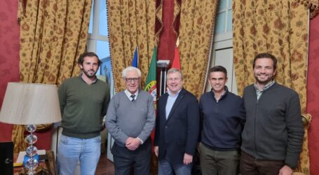 O presidente da Câmara Municipal de Elvas recebeu esta terça-feira, dia 16, nos Paços do Concelho o Clube Escola de Ténis de Elvas e a Federação Portuguesa de Ténis.