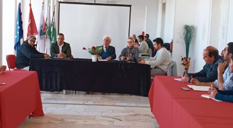 O presidente da Câmara Municipal de Elvas, comendador José Rondão Almeida, reuniu com representantes das juntas de freguesia do concelho