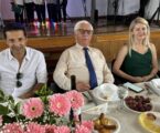 A edição 2024 da Festa da Idade de Ouro arrancou este sábado, 1 de junho, com o almoço que reuniu cerca de 140 pessoas no Pavilhão Multiusos da Terrugem.