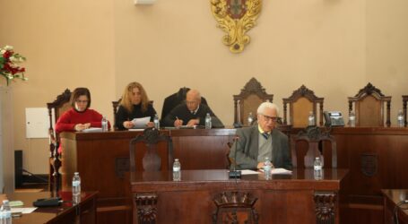 O executivo municipal aprovou esta quinta-feira, em reunião extraordinária, realizada no salão nobre dos Paços do Concelho