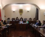 A Câmara Municipal de Elvas aprovou esta quarta-feira, em sessão do executivo municipal, o Projeto de Regulamento do Transporte Público de Passageiros em Táxi do Município de Elvas, por unanimidade