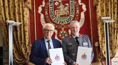 A Câmara Municipal de Elvas e o Exército Português assinaram esta quinta-feira, dia 22, um protocolo de cooperação no âmbito da atualização dos pressupostos do que se encontrava encontrava em vigor, desde 2001