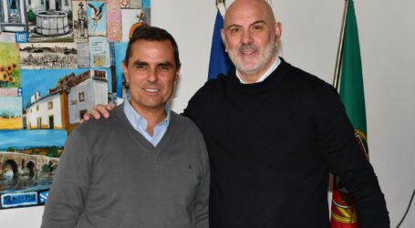 O Presidente do Município de Monforte, Miguel Rasquinho, recebeu, no seu gabinete o Presidente da Associação dos Bombeiros Voluntários de Monforte, Gonçalo Lagem