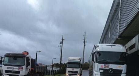 A Câmara Municipal de Elvas, em parceria com a Gota D’Arte e a Associação Humanitária dos Bombeiros Voluntários de Elvas, promoveu uma ação de solidariedade destinada a apoiar as populações afetadas pela passagem da tempestade Kristin