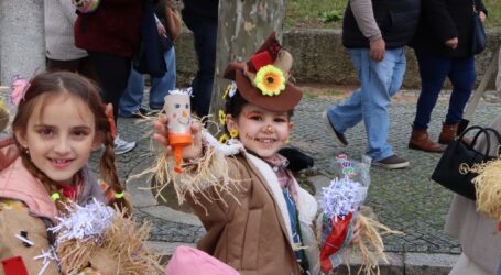 Elvas: Mais de um milhar de crianças desfilaram, na manhã desta quinta-feira, no centro histórico