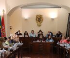 A Assembleia Municipal de Elvas aprovou esta quinta-feira, em sessão ordinária, todos os pontos por unanimidade, à exceção da revisão orçamental nº1 – retificação, aprovada por maioria com dois votos contra