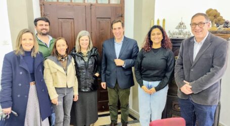 O Presidente da Câmara Municipal de Borba, Pedro Esteves reuniu ontem com representantes da empresa “The Strokes & Ground”, responsável pela transformação do Convento da Luz, em Rio de Moinhos, num hotel de luxo