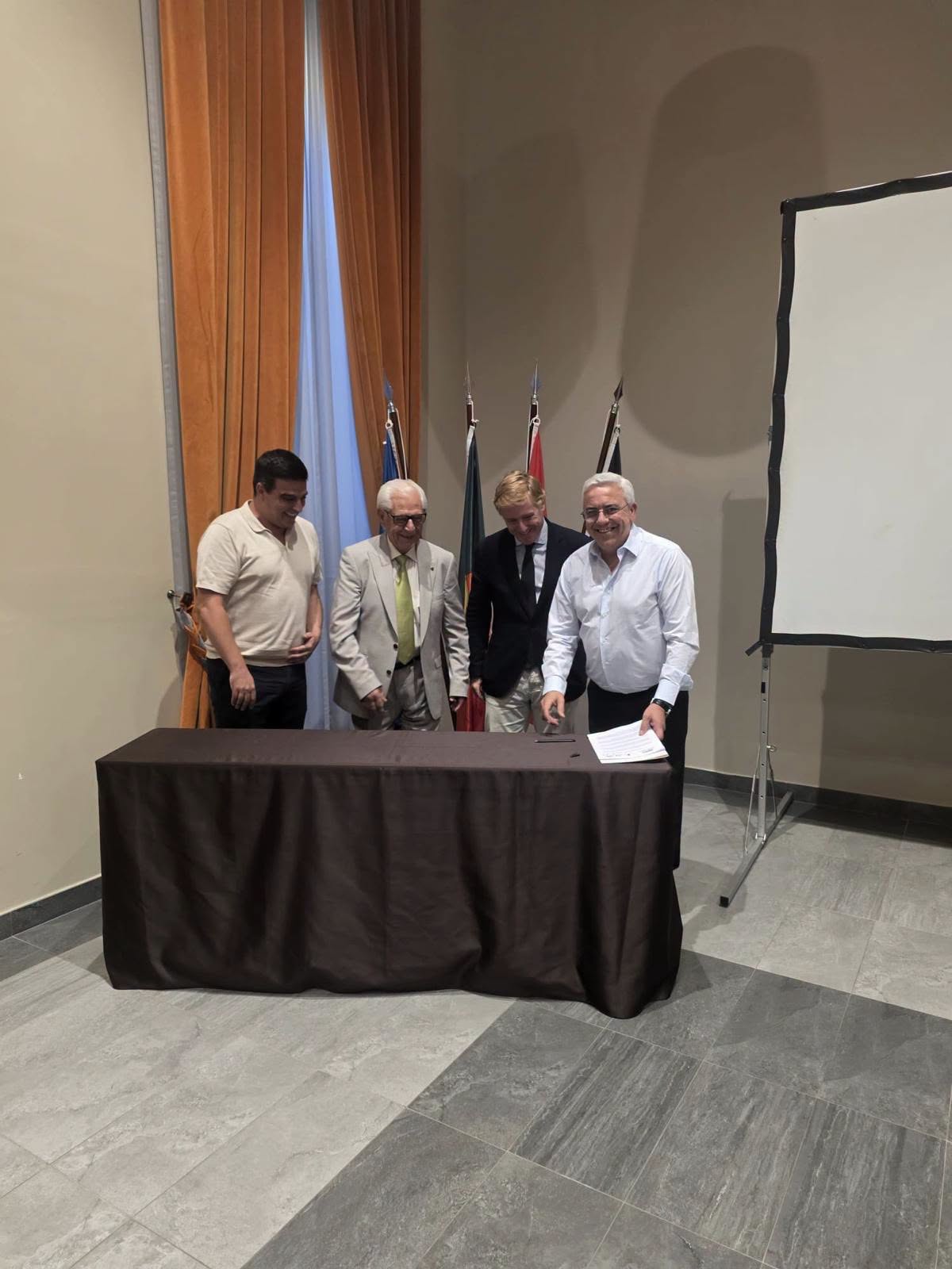 Elvas assumiu esta segunda-feira, 7 de setembro, a presidência da Eurocidade Badajoz-Elvas-Campo Maior (EuroBEC), num ato que reuniu os representantes dos três municípios
