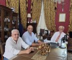 O presidente e o vice-presidente da Câmara Municipal de Elvas reuniram, na passada sexta-feira, com o presidente da Comissão de Coordenação e Desenvolvimento Regional do Alentejo (CCDR Alentejo), Ricardo Pinheiro