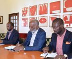 Delegação do MPLA recebida nos Paços do Concelho de Évora