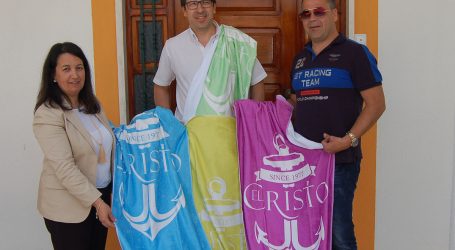Crianças dos “Cucos” recebem Toalhas de Praia do El Cristo