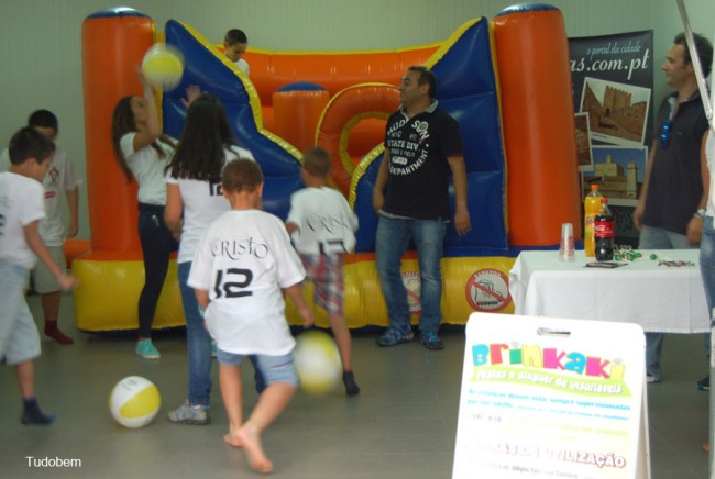 Momento de diversão nos insufláveis